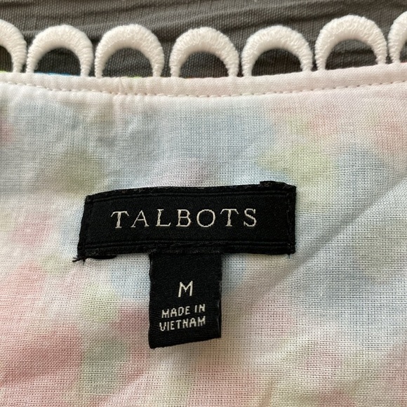 Talbots top,cap sleeves, multicolored pastels size M, trim on neck,front,sleeves - Picture 5 of 6